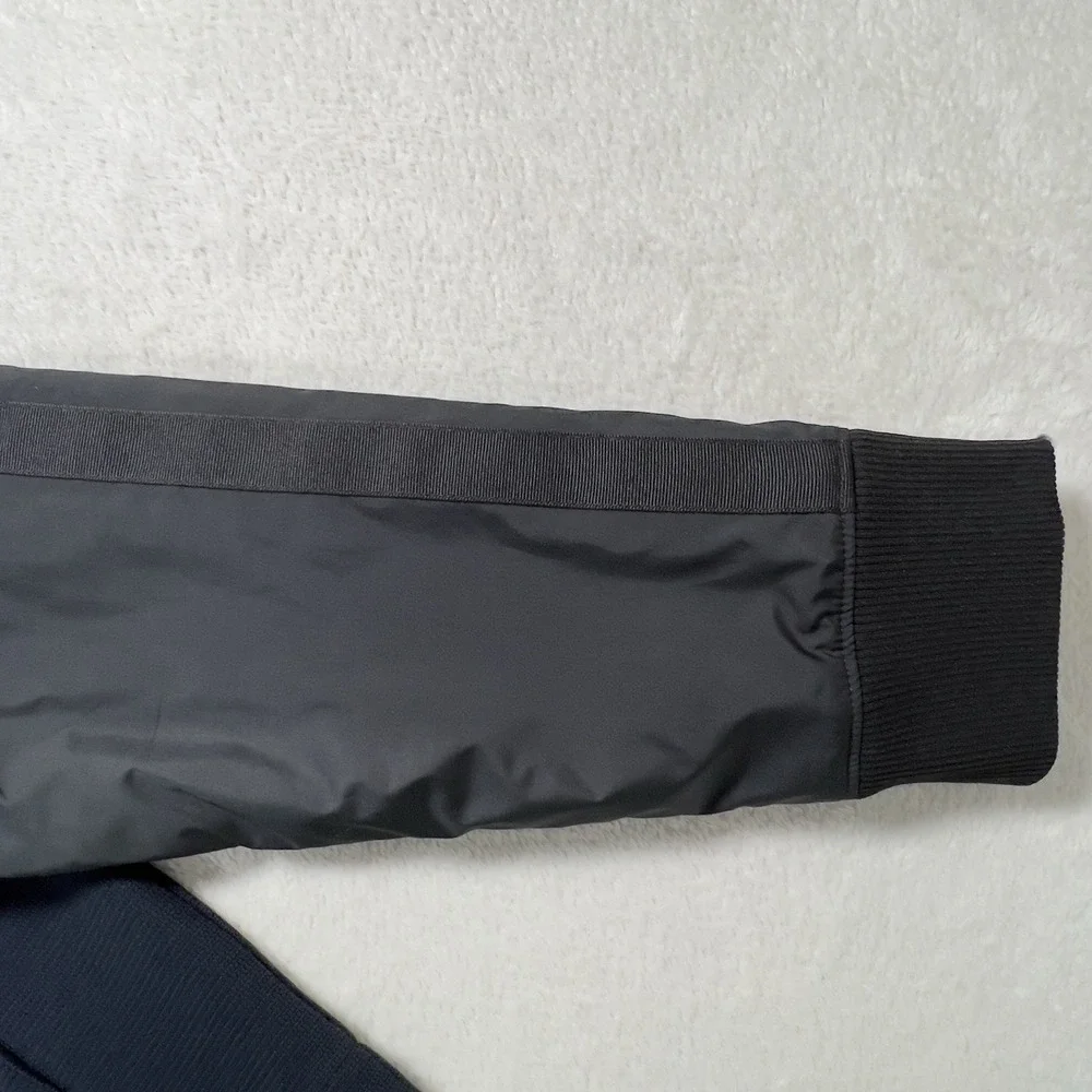 Club‎ Monaco Zip Up Bomber Jacket Mens Sz M Blue Black Colorblock Minimalist